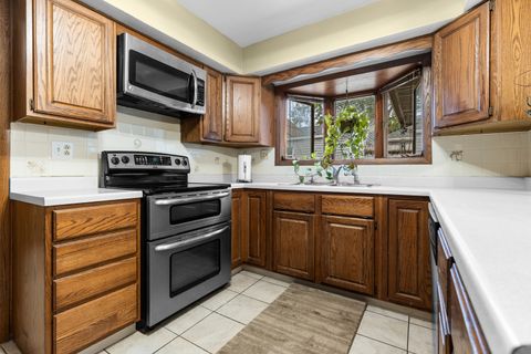 Tiny photo for 1514 Belmont Boulevard, Rockford, IL 61103 (MLS # 12493874)