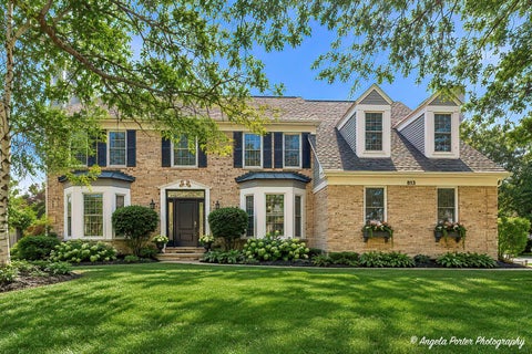 Photo of 813 Walton Lane, Grayslake, IL 60030 (MLS # 12774122)