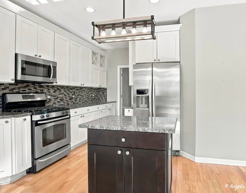 Tiny photo for 813 Walton Lane, Grayslake, IL 60030 (MLS # 12774122)