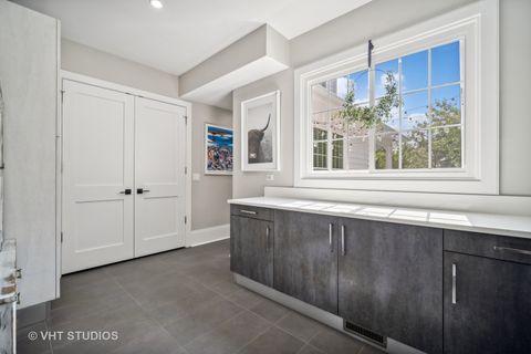 Tiny photo for 5521 Churchill Lane, Libertyville, IL 60048 (MLS # 12539309)