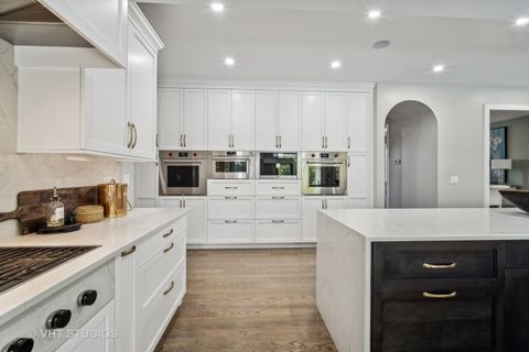 Tiny photo for 5521 Churchill Lane, Libertyville, IL 60048 (MLS # 12539309)