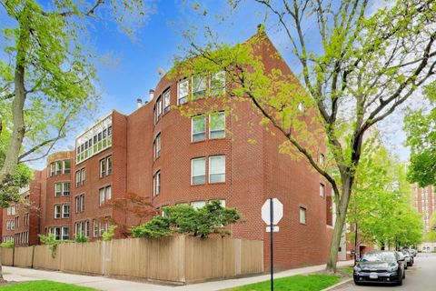 Photo of 5400 S HYDE PARK Boulevard #B12, Chicago, IL 60615 (MLS # 12644143)