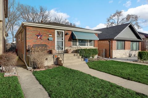 Tiny photo for 12937 S Baltimore Avenue, Chicago, IL 60633 (MLS # 12573329)
