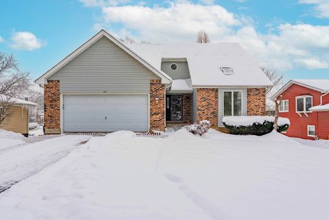 Tiny photo for 187 Hilltop Drive, Lake In The Hills, IL 60156 (MLS # 12582550)