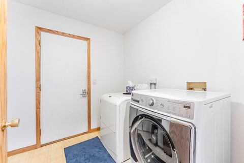 Tiny photo for 187 Hilltop Drive, Lake In The Hills, IL 60156 (MLS # 12582550)