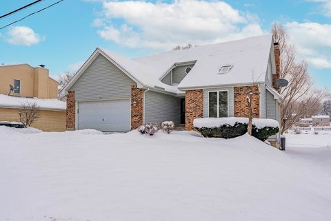 Tiny photo for 187 Hilltop Drive, Lake In The Hills, IL 60156 (MLS # 12582550)