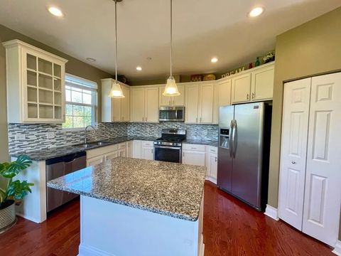 Tiny photo for 2915 Henley Lane, Naperville, IL 60540 (MLS # 12497307)
