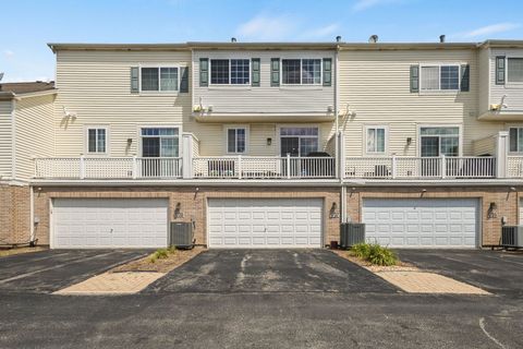 Tiny photo for 1737 Maple Avenue, Hanover Park, IL 60133 (MLS # 12714338)