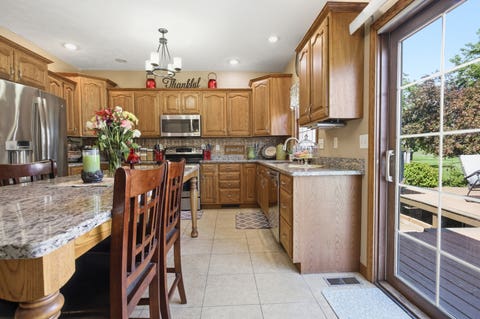Tiny photo for 2102 Laurel Park Place, Champaign, IL 61822 (MLS # 12648955)