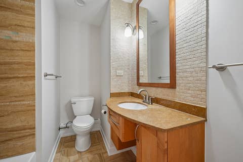 Tiny photo for 928 W Irving Park Road #309, Bensenville, IL 60106 (MLS # 12689161)