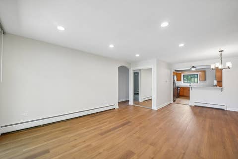 Tiny photo for 928 W Irving Park Road #309, Bensenville, IL 60106 (MLS # 12689161)