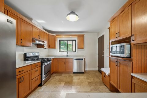 Tiny photo for 928 W Irving Park Road #309, Bensenville, IL 60106 (MLS # 12689161)