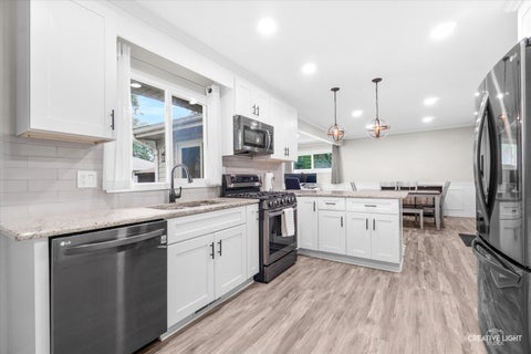Tiny photo for 2160 W Illinois Avenue, Aurora, IL 60506 (MLS # 12745571)