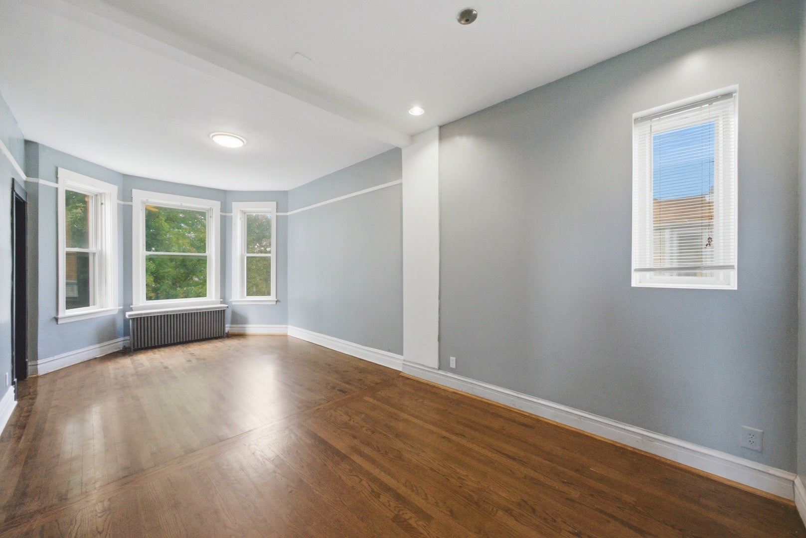 2025 N Lawler Avenue