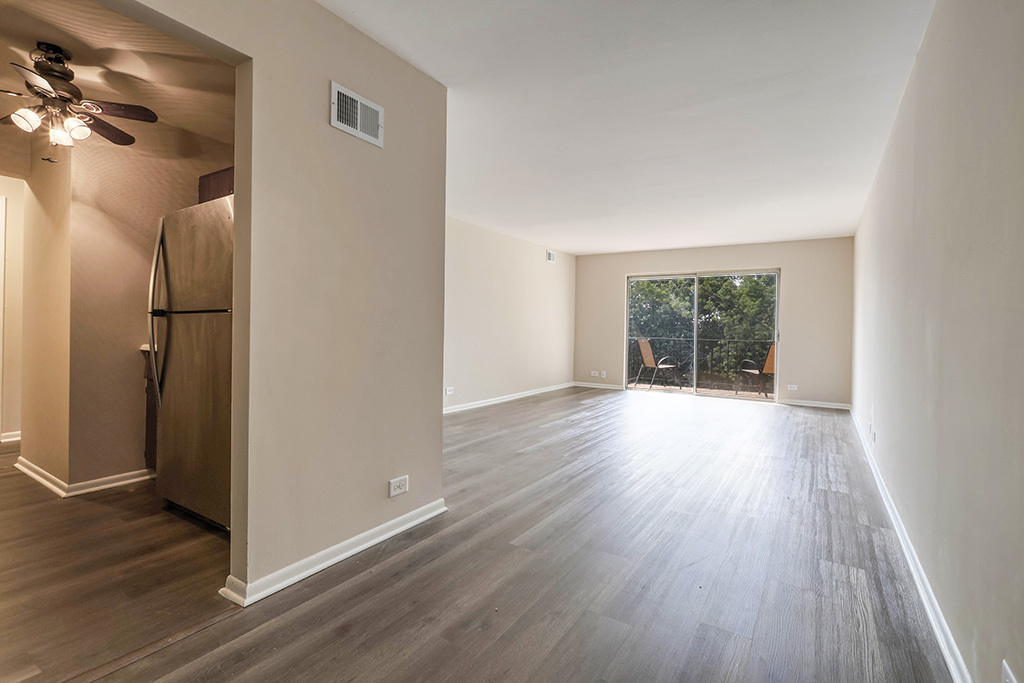 9840 S Pulaski Road 305