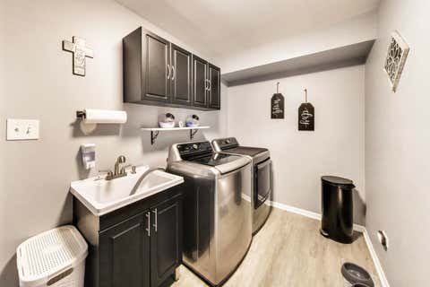 Tiny photo for 8407 Brookside Glen Drive, Tinley Park, IL 60487 (MLS # 12724724)