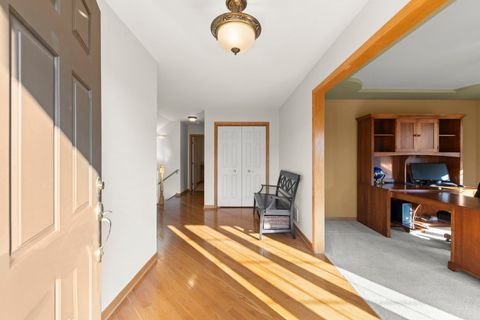 Tiny photo for 12198 Oxford Court, Lemont, IL 60439 (MLS # 12535382)