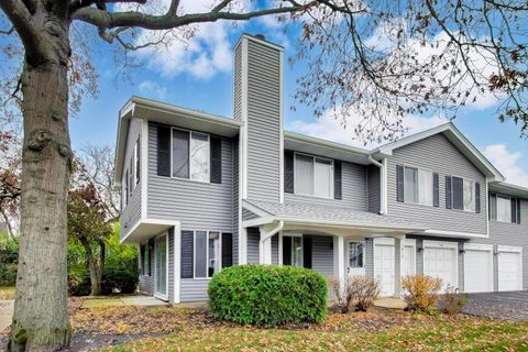 Tiny photo for 1316 Barclay Lane, Deerfield, IL 60015 (MLS # 12522378)