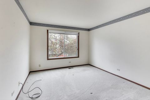 Tiny photo for 1316 Barclay Lane, Deerfield, IL 60015 (MLS # 12522378)