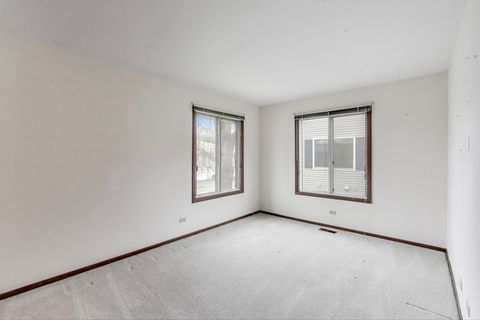 Tiny photo for 1316 Barclay Lane, Deerfield, IL 60015 (MLS # 12522378)