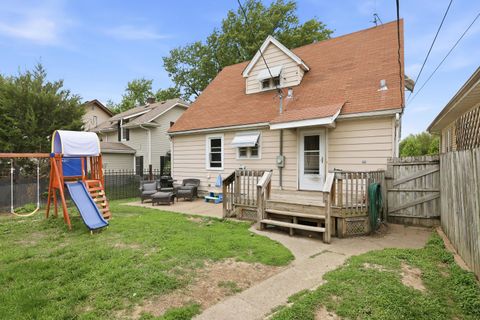 Tiny photo for 714 23rd Avenue, East Moline, IL 61244 (MLS # 12637341)