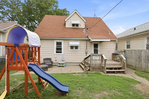 Tiny photo for 714 23rd Avenue, East Moline, IL 61244 (MLS # 12637341)