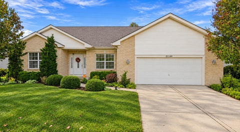 Tiny photo for 21140 Coventry Circle, Shorewood, IL 60404 (MLS # 12783576)
