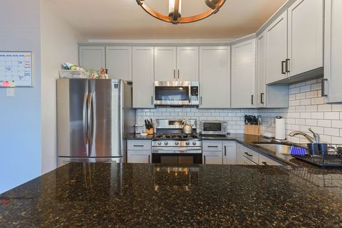 Tiny photo for 6600 S KENWOOD Avenue #1, Chicago, IL 60637 (MLS # 12628762)