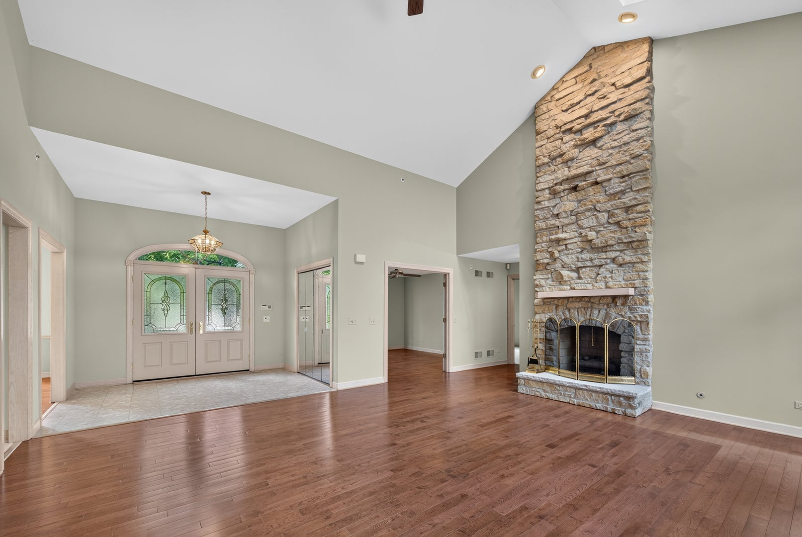 4638 Twin Lakes Lane