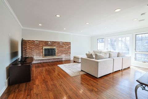 Tiny photo for 3935 Russett Lane, Northbrook, IL 60062 (MLS # 12578861)