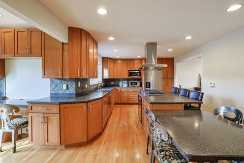 Tiny photo for 3935 Russett Lane, Northbrook, IL 60062 (MLS # 12578861)