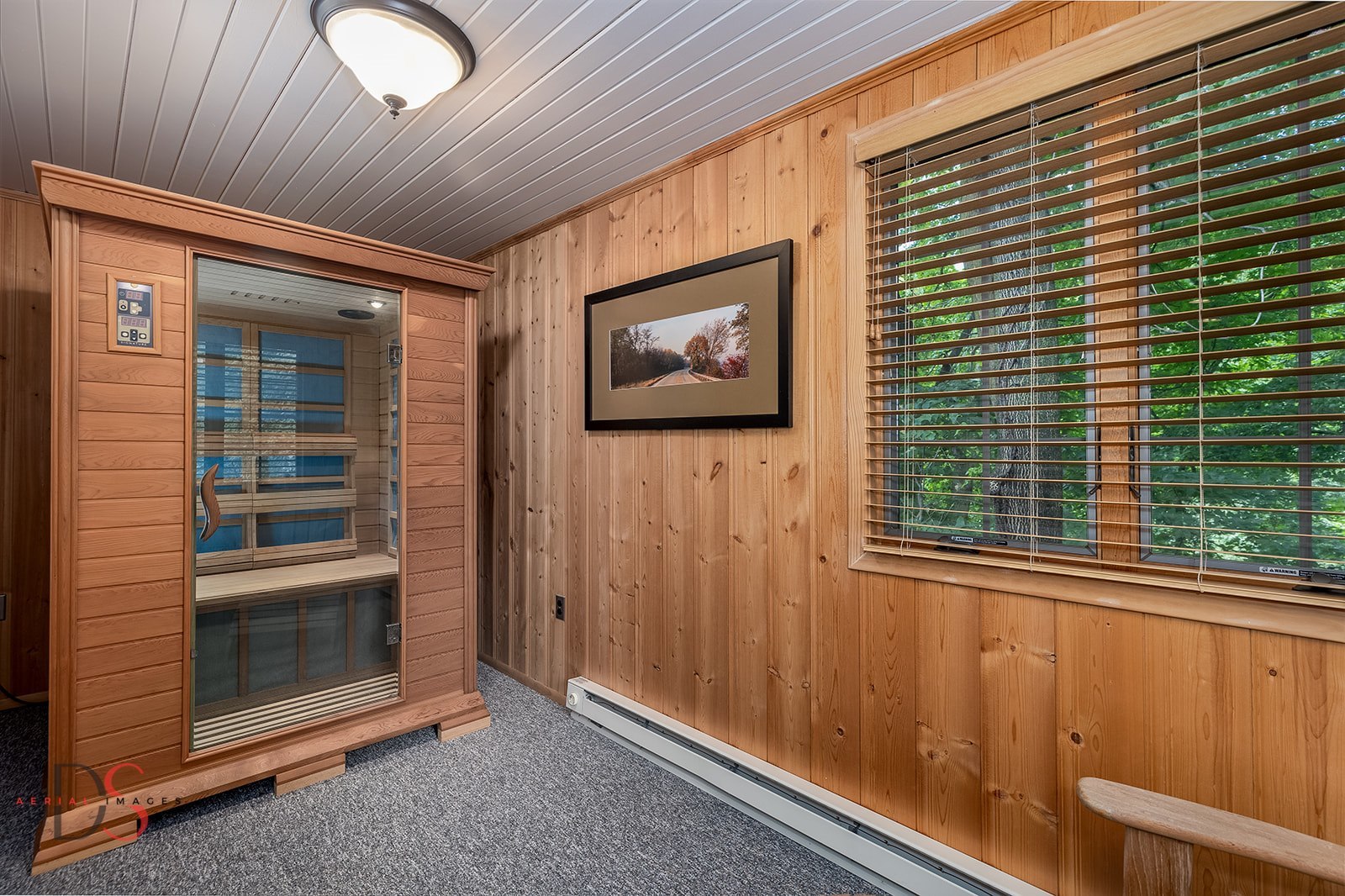 Ottawa, Illinois, 61350, United States, 4 Bedrooms Bedrooms, ,7 BathroomsBathrooms,Residential,Active,1953376