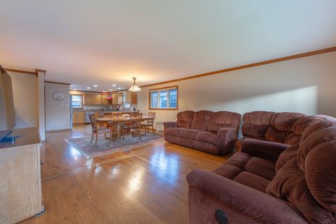Tiny photo for 604 W 43rd Street, Chicago, IL 60609 (MLS # 12481040)