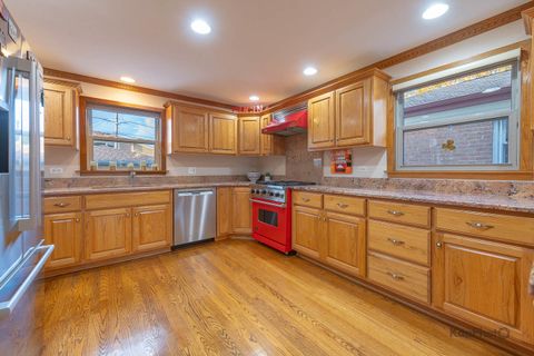 Tiny photo for 604 W 43rd Street, Chicago, IL 60609 (MLS # 12481040)