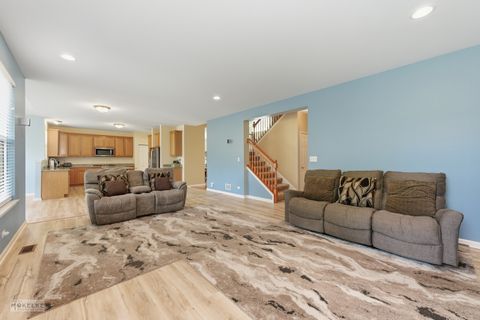 Tiny photo for 621 Mansfield Way, Oswego, IL 60543 (MLS # 12468325)