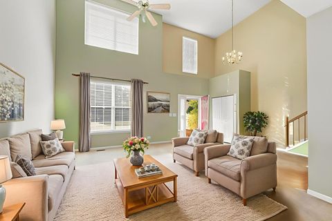 Tiny photo for 621 Mansfield Way, Oswego, IL 60543 (MLS # 12468325)