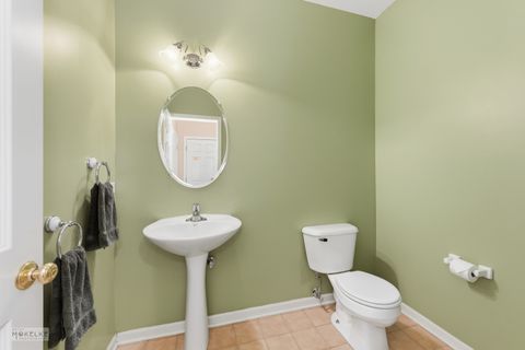 Tiny photo for 621 Mansfield Way, Oswego, IL 60543 (MLS # 12468325)