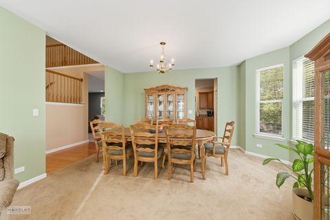 Tiny photo for 621 Mansfield Way, Oswego, IL 60543 (MLS # 12468325)