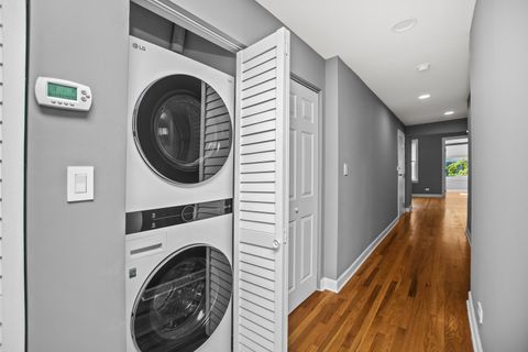 Tiny photo for 1509 Maple Avenue #3, Evanston, IL 60201 (MLS # 12481886)