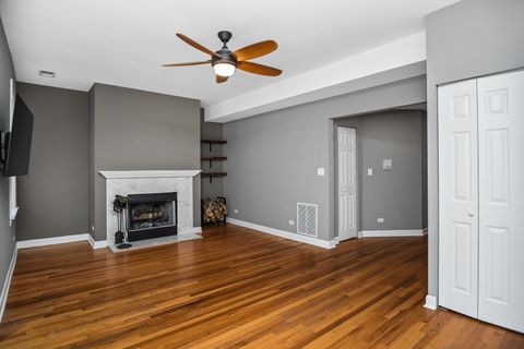 Tiny photo for 1509 Maple Avenue #3, Evanston, IL 60201 (MLS # 12481886)
