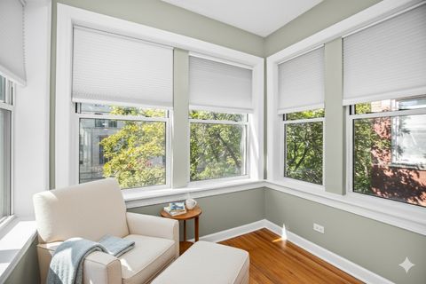 Tiny photo for 1509 Maple Avenue #3, Evanston, IL 60201 (MLS # 12481886)