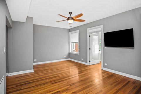 Tiny photo for 1509 Maple Avenue #3, Evanston, IL 60201 (MLS # 12481886)