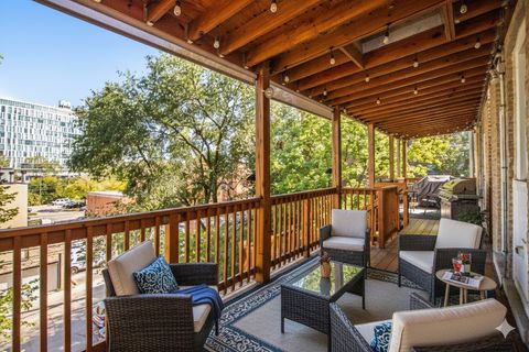 Tiny photo for 1509 Maple Avenue #3, Evanston, IL 60201 (MLS # 12481886)
