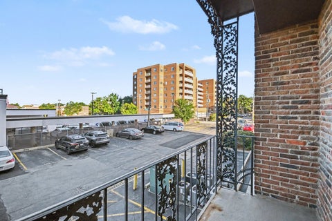 Tiny photo for 414 Clinton Place #206, River Forest, IL 60305 (MLS # 12761707)