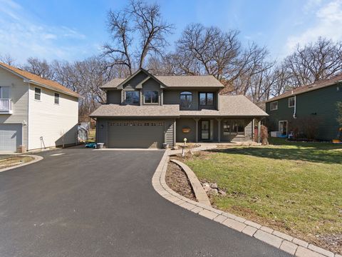 Tiny photo for 203 Valley Drive, Oakwood Hills, IL 60013 (MLS # 12587394)