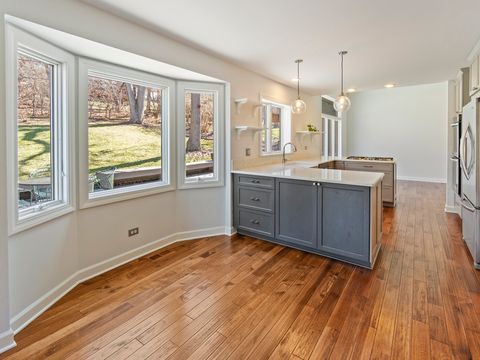 Tiny photo for 203 Valley Drive, Oakwood Hills, IL 60013 (MLS # 12587394)