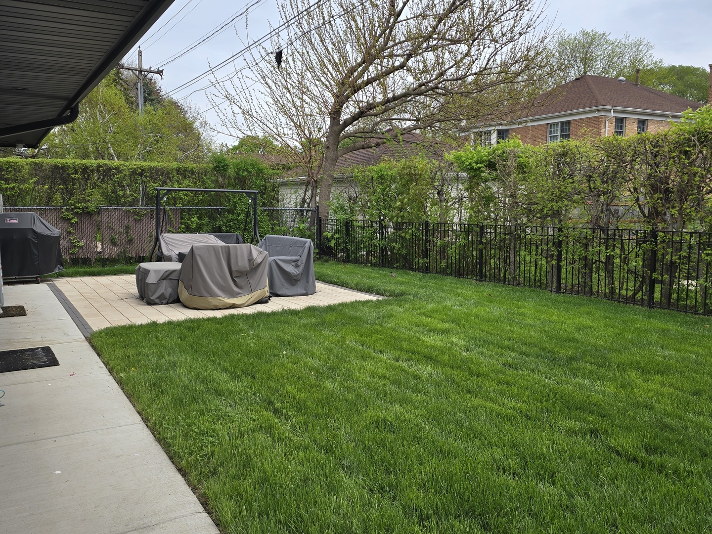 4720 W ALBION Avenue