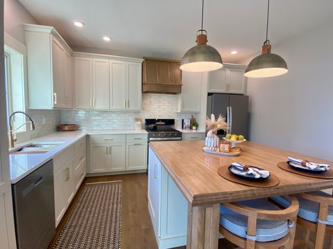 Tiny photo for 3913 Jade Drive, Champaign, IL 61822 (MLS # 12549312)