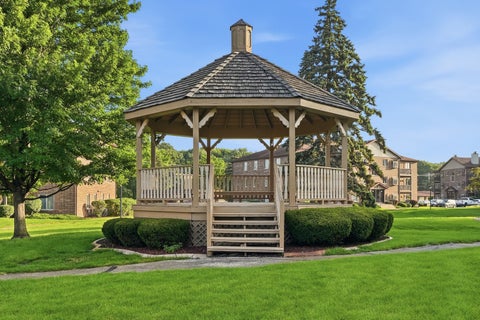 Tiny photo for 6419 Oak Forest Avenue #2S, Tinley Park, IL 60477 (MLS # 12790513)