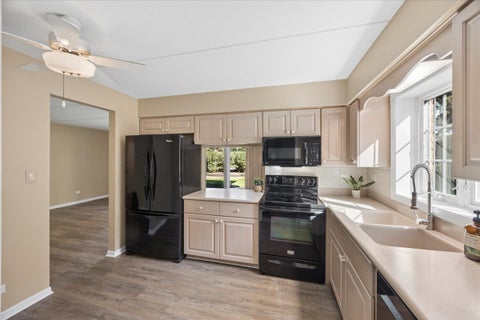 Tiny photo for 31 Algonquin Drive #2, Indian Head Park, IL 60525 (MLS # 12793328)